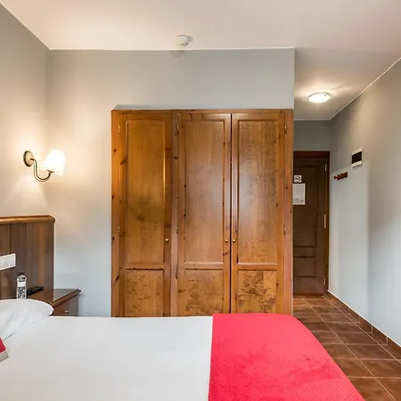 Snoe Beret Hotel 3*